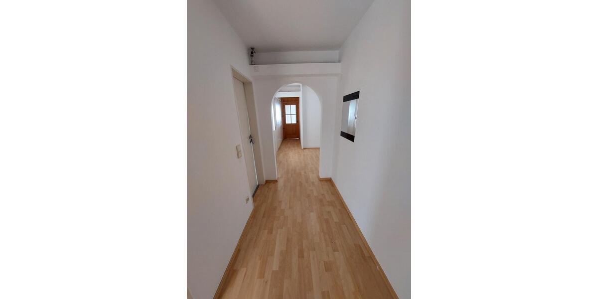 Erdgeschoßwohnung Neukirch - 4 Zimmer, 113 m&sup2;, 1.020&euro; | Angebot:25196132