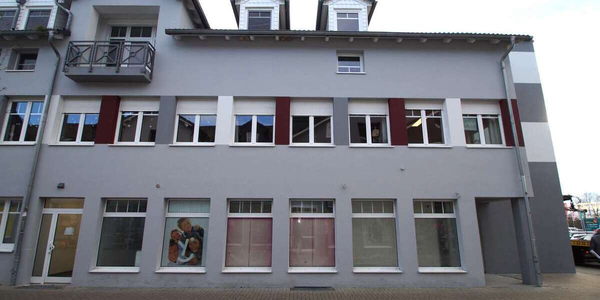 Hochfrequentierte 150m²-Gewerbefläche in Dessau-Roßlau: Ideal für Apotheke oder Fachhandel! zimmer