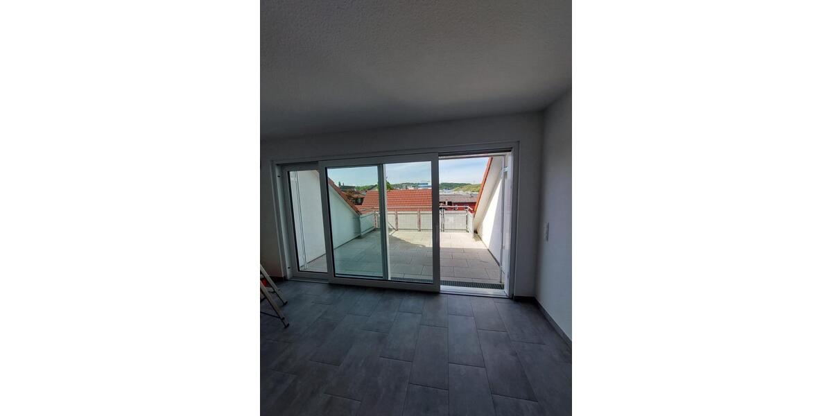 Dachgeschoßwohnung Lauffen am Neckar - 3.5 Zimmer, 91 m&sup2;, 1.150&euro; | Angebot:26676244