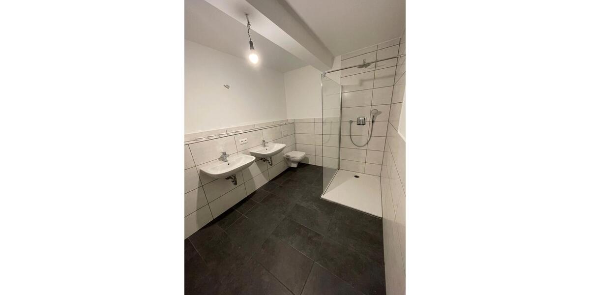 Etagenwohnung Radeburg - 4 Zimmer, 128 m&sup2;, 1.792&euro; | Angebot:26178340
