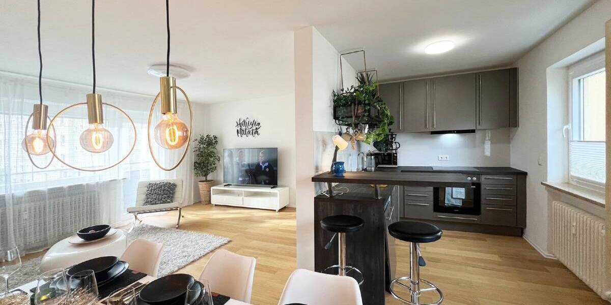 Etagenwohnung München Schwabing-Freimann - 4 Zimmer, 92 m&sup2;, 3.000&euro; | Angebot:26420182