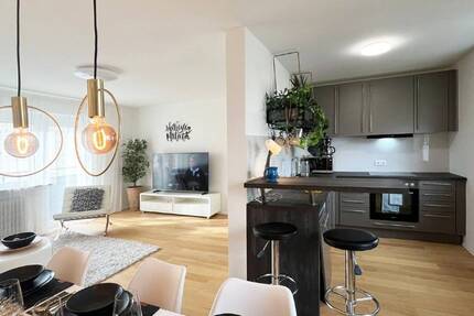 Wohnung München Schwabing-Freimann - 4 Zimmer, 92 m&sup2;, 3.000&euro; | Angebot:26420182