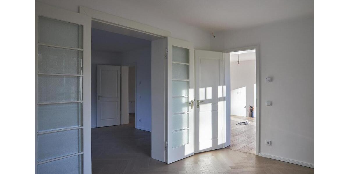 Erdgeschoßwohnung Falkensee - 4 Zimmer, 123 m&sup2;, 2.275&euro; | Angebot:23983167