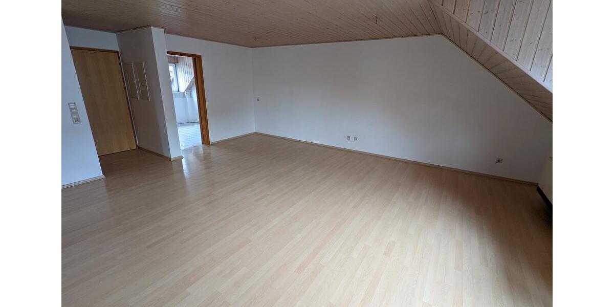 Dachgeschoßwohnung Bopfingen - 3.5 Zimmer, 79 m&sup2;, 570&euro; | Angebot:25792722