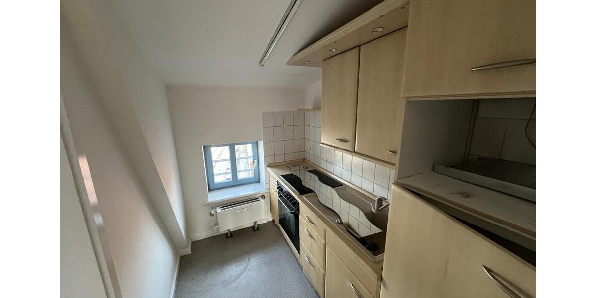 Dachgeschoßwohnung Güstrow - 1.5 Zimmer, 39 m&sup2;, 280&euro; | Angebot:24553105