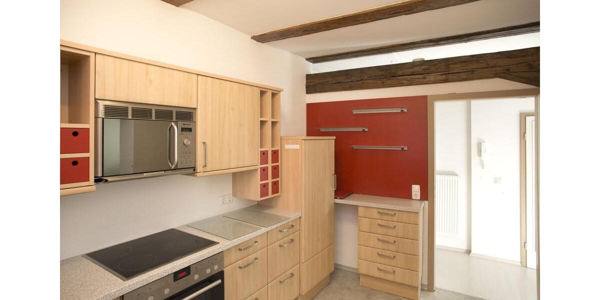 Dachgeschoßwohnung Hof Altstadt - 3 Zimmer, 100 m&sup2;, 650&euro; | Angebot:24570141