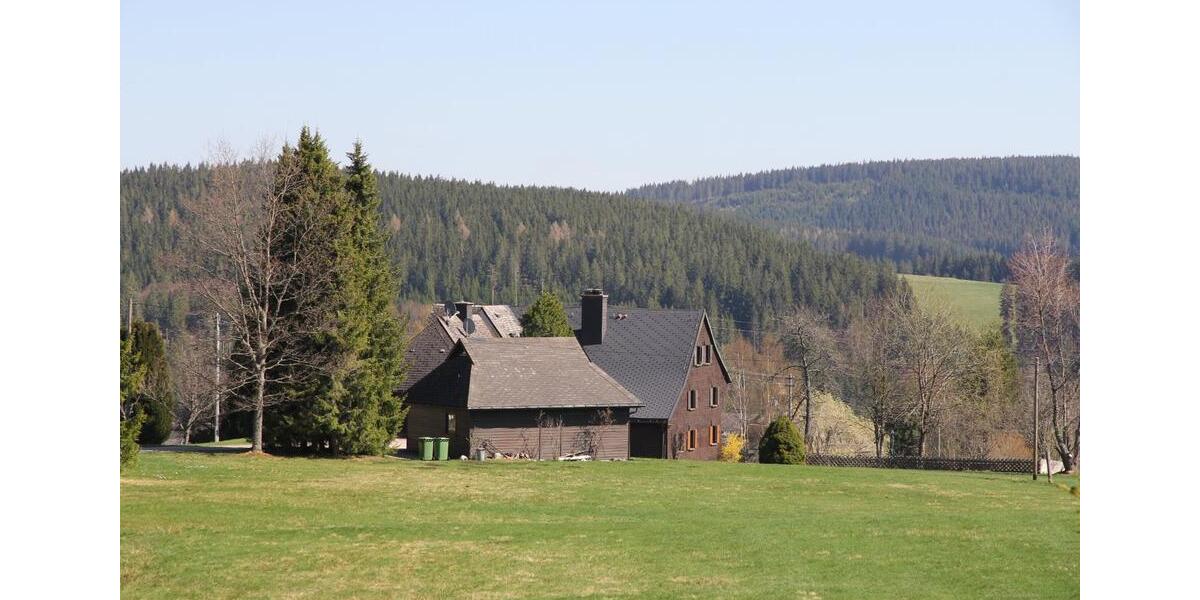 Mehrfamilienhaus, Wohnhaus Feldberg (Schwarzwald) - 6 Zimmer, 131 m&sup2;, 1.120&euro; | Angebot:25976657