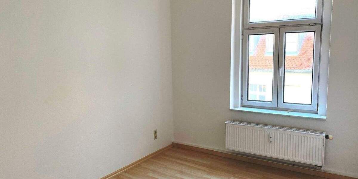 Etagenwohnung Görlitz Altstadt - 2 Zimmer, 70 m&sup2;, 354&euro; | Angebot:26170830
