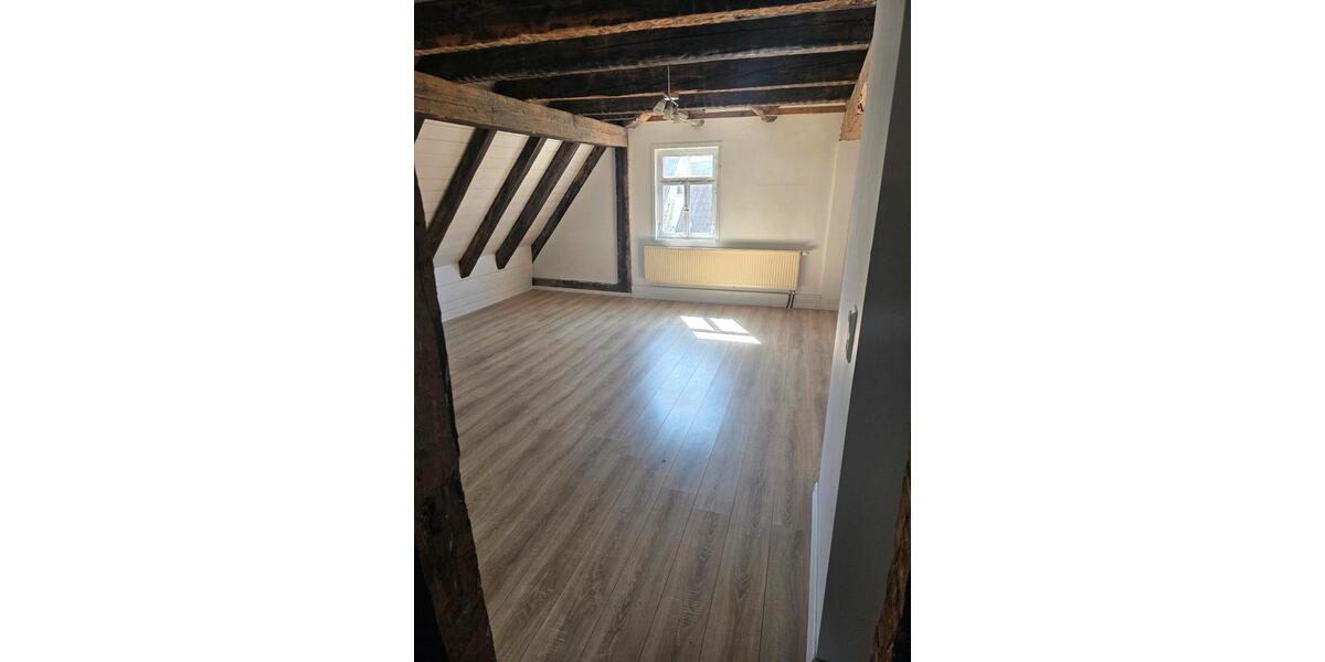 Maisonettenwohnung Frickenhausen - 4 Zimmer, 140 m&sup2;, 1.500&euro; | Angebot:26364868