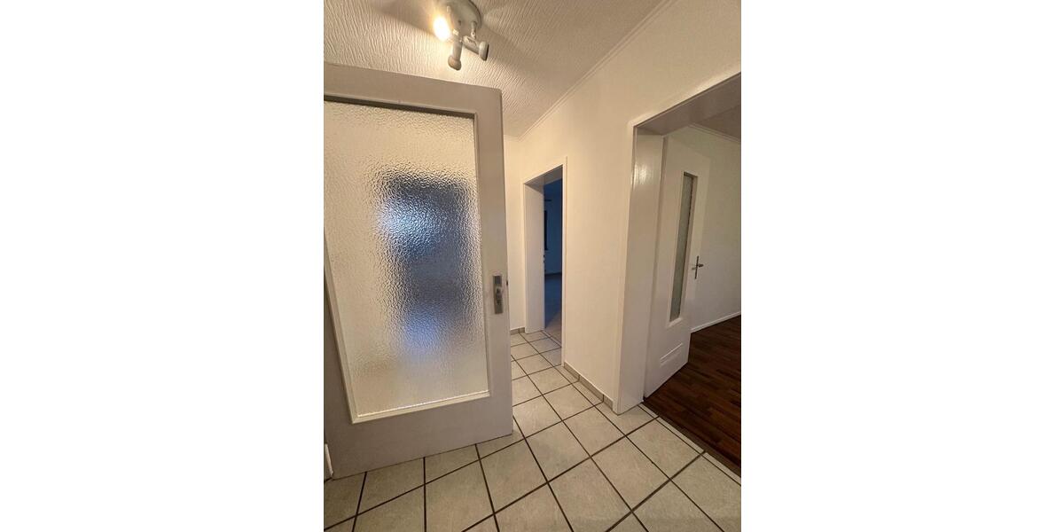 Etagenwohnung Philippsburg - 2 Zimmer, 65 m&sup2;, 1.300&euro; | Angebot:25716838