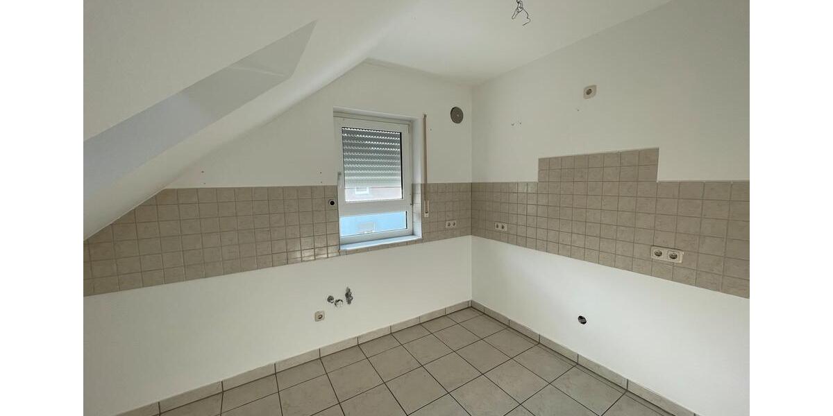 Dachgeschoßwohnung Bad Neustadt an der Saale - 3 Zimmer, 750&euro; | Angebot:22743098