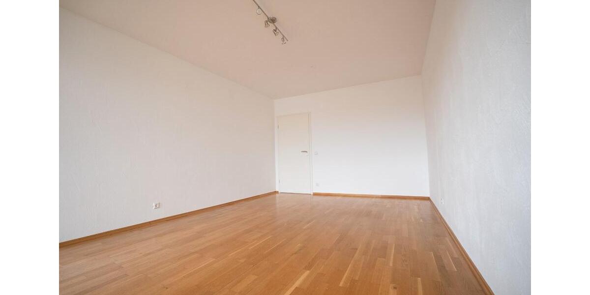 Etagenwohnung Saarlouis - 2 Zimmer, 69 m&sup2;, 680&euro; | Angebot:26422336