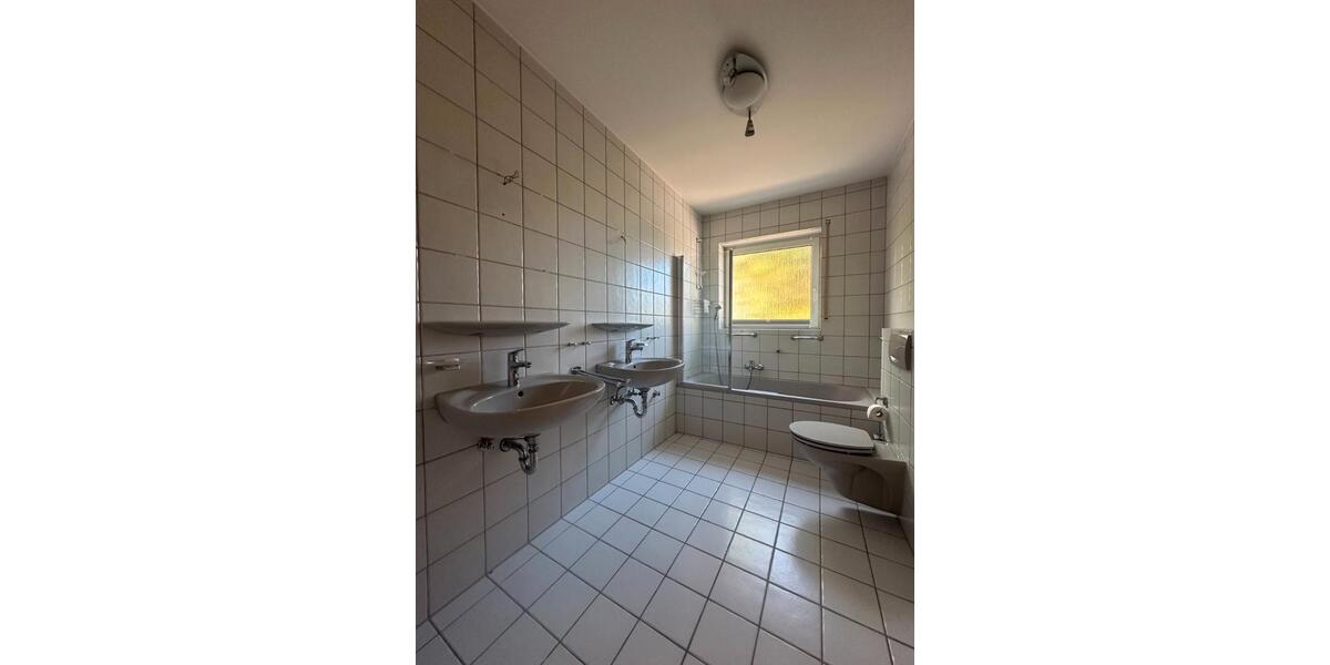 Erdgeschoßwohnung Gundersheim - 2 Zimmer, 92 m&sup2;, 1.000&euro; | Angebot:26459293