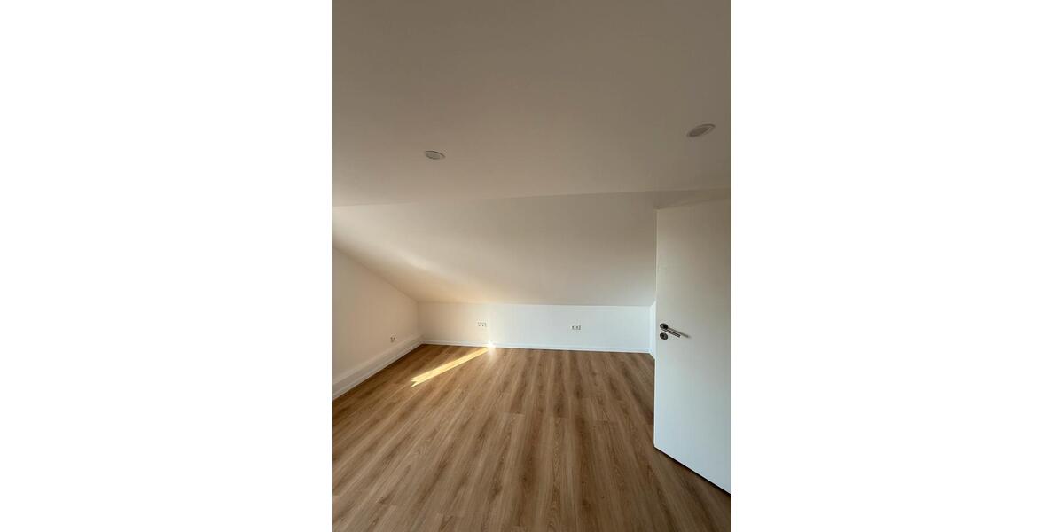 Dachgeschoßwohnung Wathlingen - 2 Zimmer, 50 m&sup2;, 550&euro; | Angebot:25989969