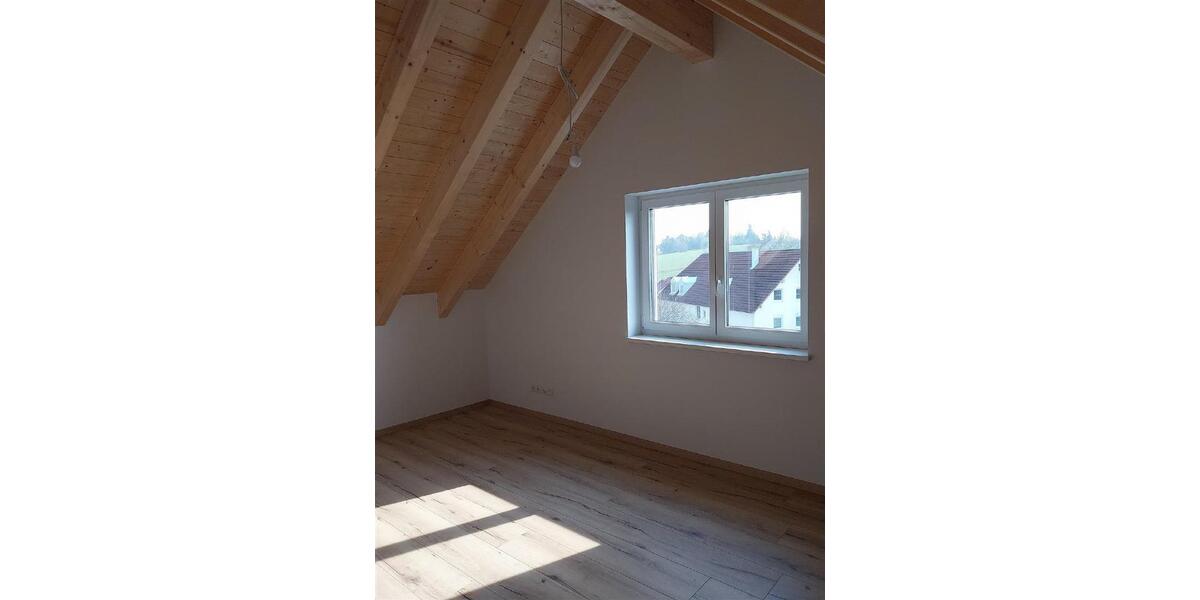 Maisonettenwohnung Geisenhausen - 3 Zimmer, 94 m&sup2;, 1.350&euro; | Angebot:25755390