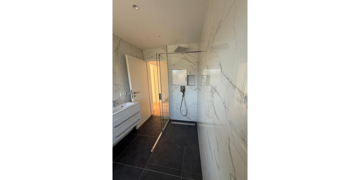 Etagenwohnung Wutöschingen - 4 Zimmer, 100 m&sup2;, 1.190&euro; | Angebot:25636807