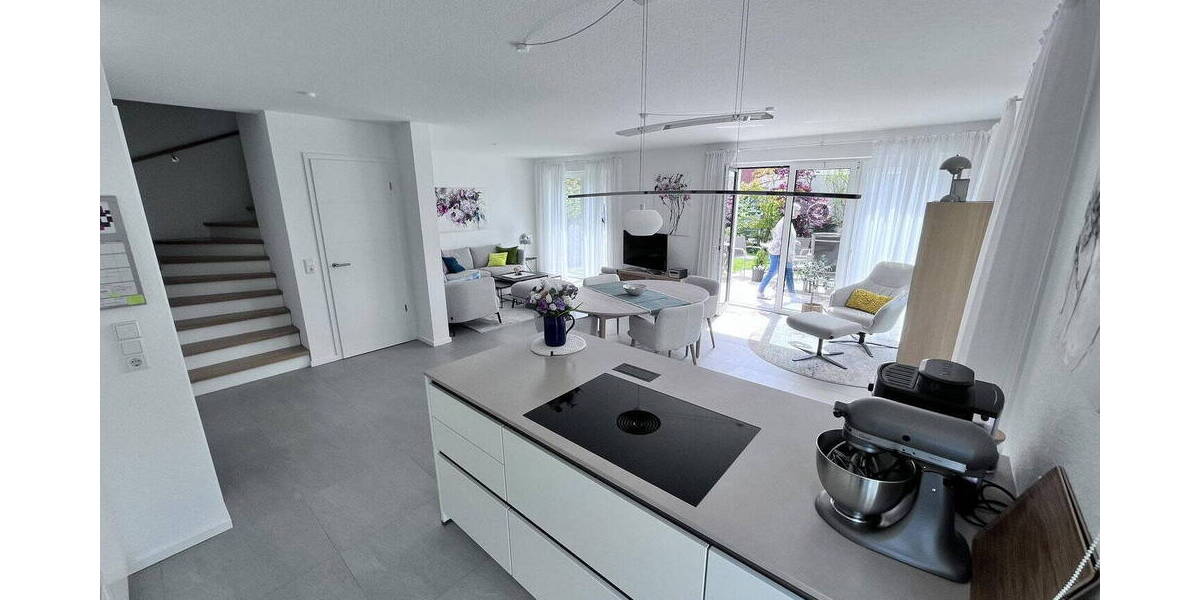 Doppelhaushälfte Detmold Hiddesen - 4 Zimmer, 128 m&sup2;, 1.892&euro; | Angebot:26765364