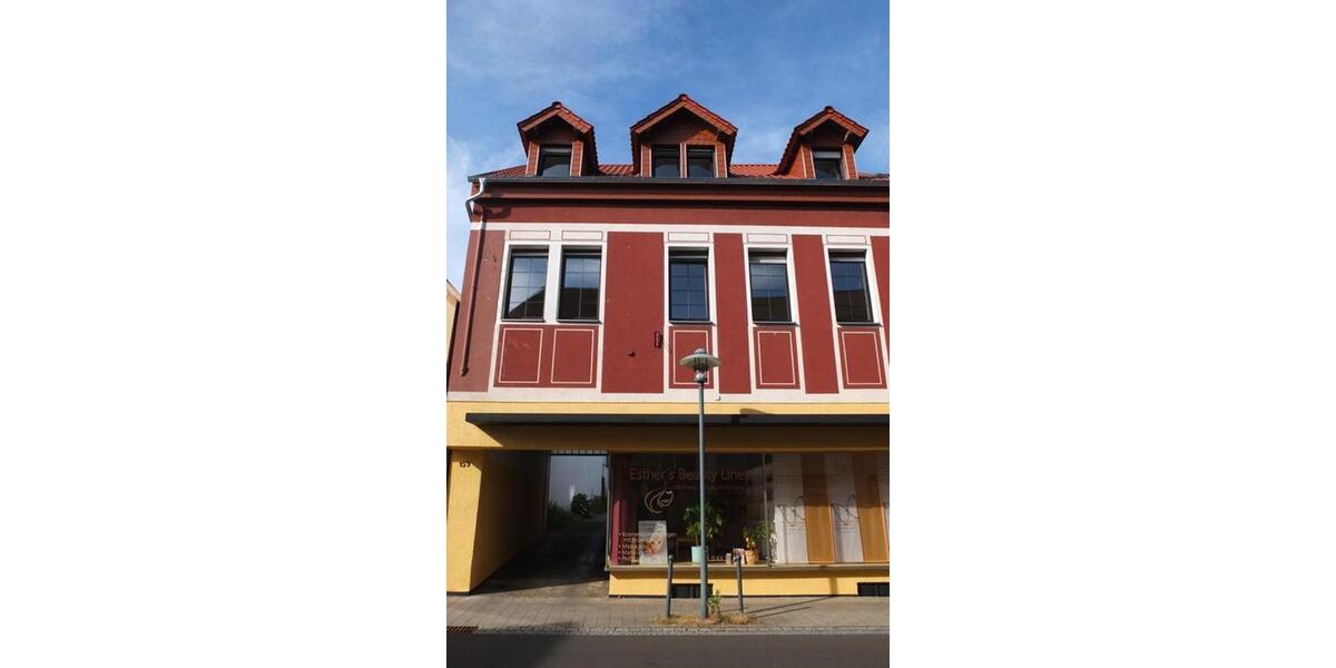 Schöne Maisonettewohnung = Haus im Haus gewerblich geeignet als Mitarbeiter-Unterkunft 7 zimmer