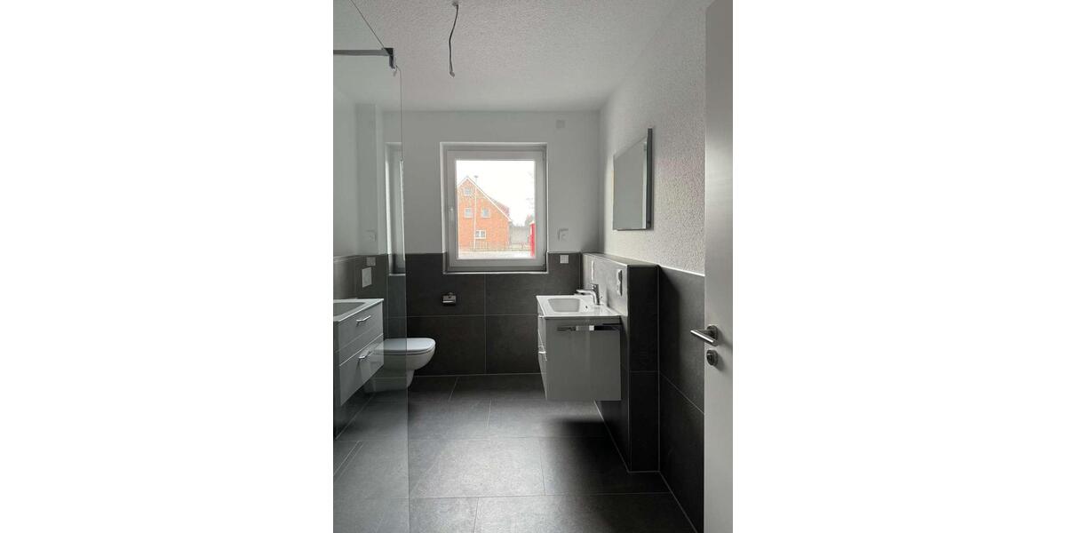 Etagenwohnung Edewecht - 3 Zimmer, 82 m&sup2;, 990&euro; | Angebot:26426419