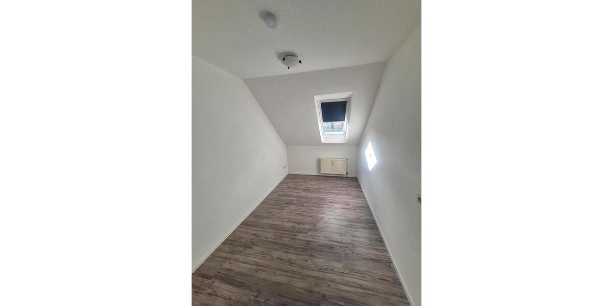 Dachgeschoßwohnung Coppenbrügge - 3 Zimmer, 80 m&sup2;, 600&euro; | Angebot:26587375