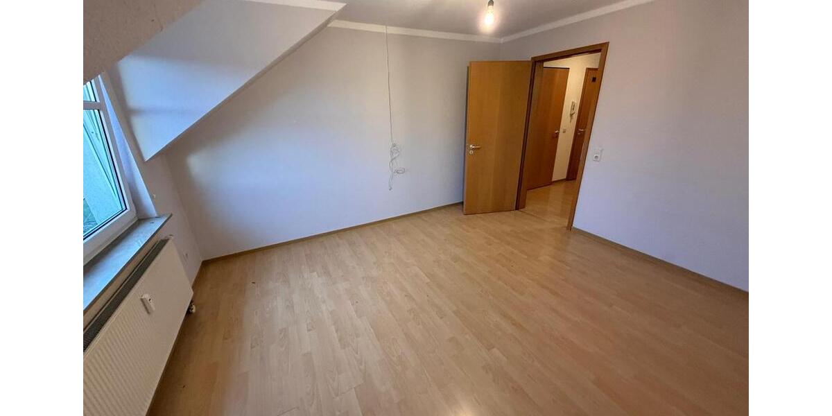 Dachgeschoßwohnung Lohfelden - 2 Zimmer, 52 m&sup2;, 575&euro; | Angebot:26701800