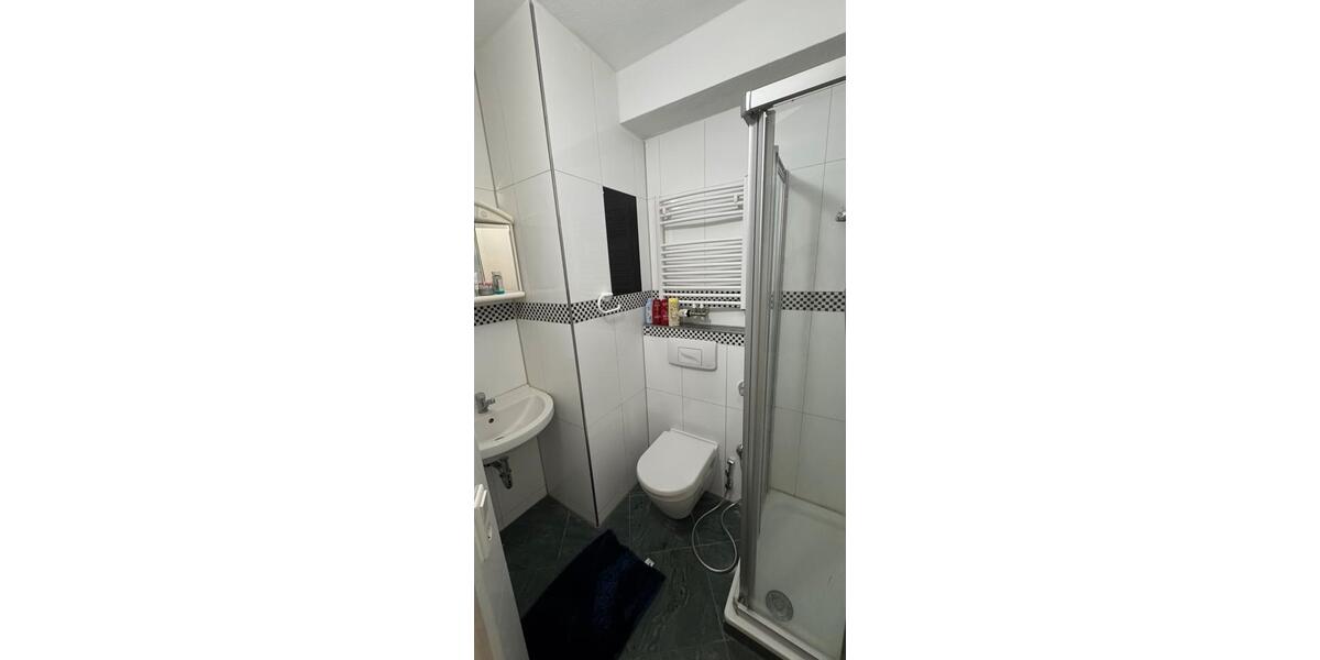 Etagenwohnung Düsseldorf Stadtbezirk 3 - 1 Zimmer, 30 m&sup2;, 800&euro; | Angebot:26660532