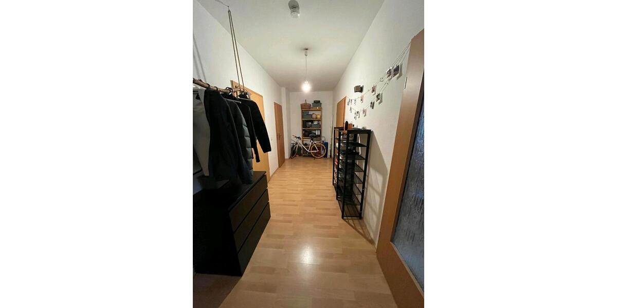 Dachgeschoßwohnung Halle (Saale) - 2 Zimmer, 64 m&sup2;, 570&euro; | Angebot:26671077