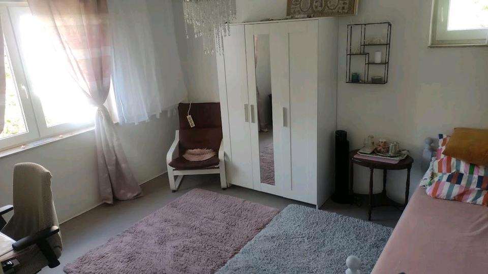 zimmer frei, Wohnung in Gemeinschaft 1 zimmer