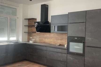 Haus zum Mieten in Kaiserslautern 2.600 € 240 m²
