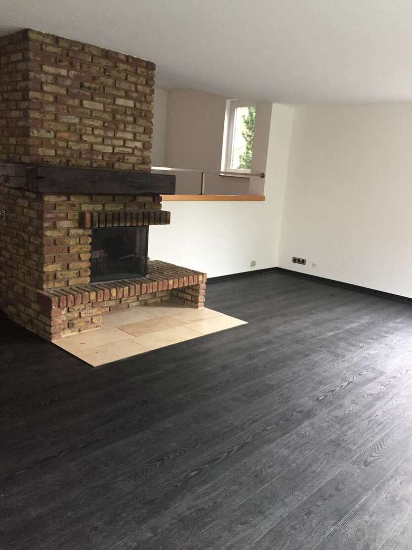 Haus zum Mieten in Sindelfingen 2.990 € 180 m² 7 zimmer