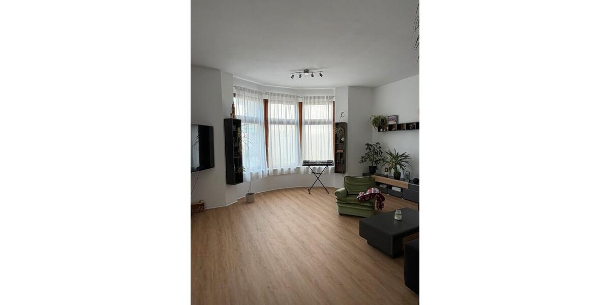 Hochparterre Pforzheim Weststadt - 3 Zimmer, 120 m&sup2;, 1.150&euro; | Angebot:26024503