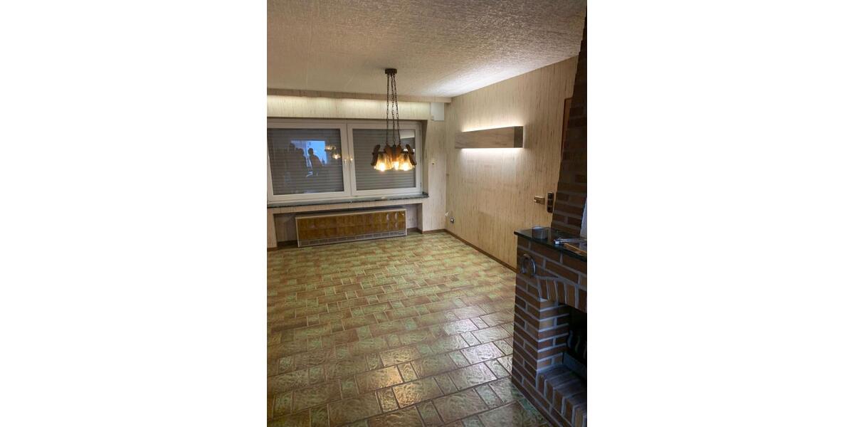 Doppelhaushälfte mit viel Potential ab 01.02.2026 in 52477 zu mieten 4 zimmer