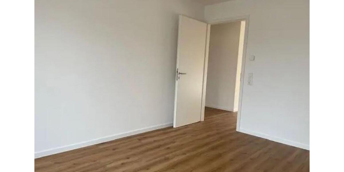 4 Raum-Wohnung, Loggia, Badewanne+Dusche 4 zimmer