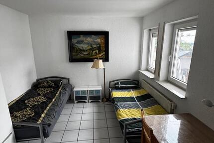 Wohnen auf Zeit Neuhofen - 13 Zimmer, 300 m&sup2;, 19&euro; | Angebot:25931186