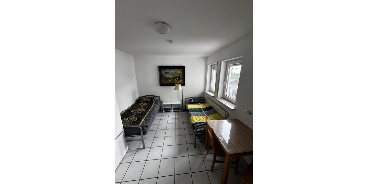 Wohnen auf Zeit Neuhofen - 13 Zimmer, 300 m&sup2;, 19&euro; | Angebot:25931186