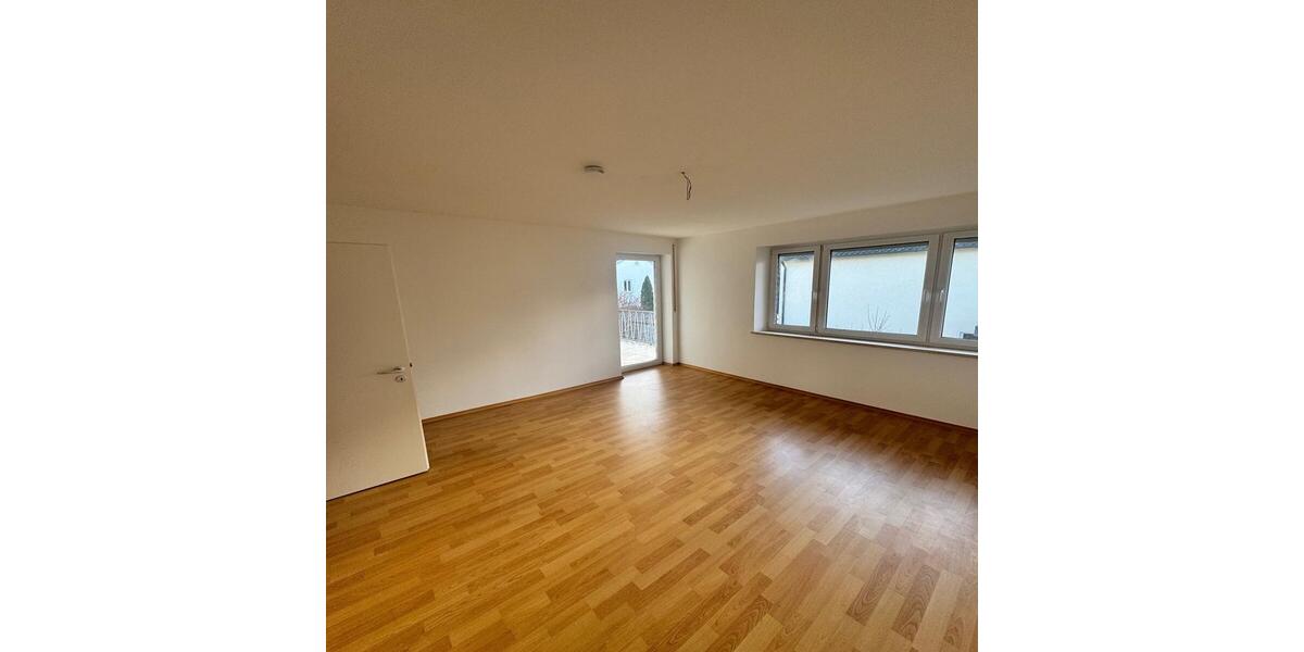 Etagenwohnung Dillingen an der Donau - 4 Zimmer, 105 m&sup2;, 945&euro; | Angebot:26234261