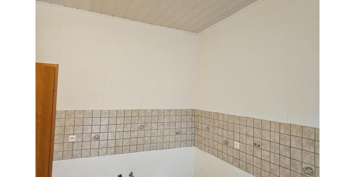 Erdgeschoßwohnung Kaulsdorf - 4 Zimmer, 94 m&sup2;, 490&euro; | Angebot:26537750