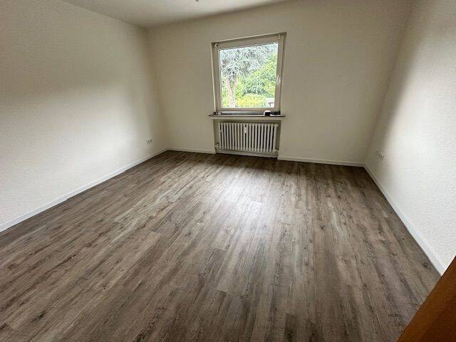 KÖLNER NORDEN HEIMERSDORF: renovierte 2 Zimmerwohnung mit Balkon