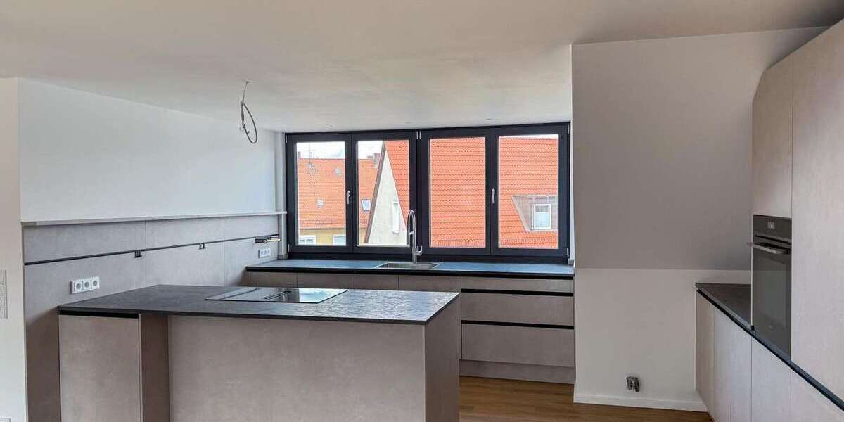 Etagenwohnung Nürnberg Herrnhütte - 4 Zimmer, 121 m&sup2;, 1.950&euro; | Angebot:27032888