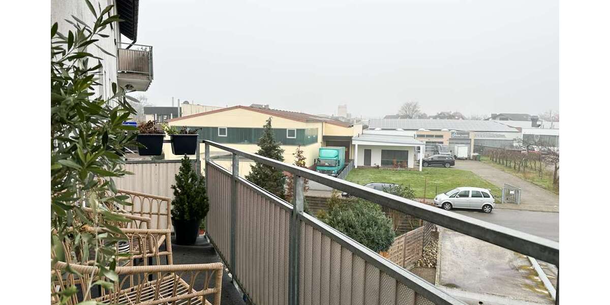 Etagenwohnung Oftersheim - 3 Zimmer, 96 m&sup2;, 1.050&euro; | Angebot:27254795