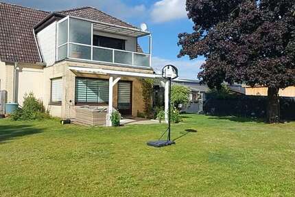 Haus zum Mieten in Büchen 1.500 € 195 m² 7 zimmer