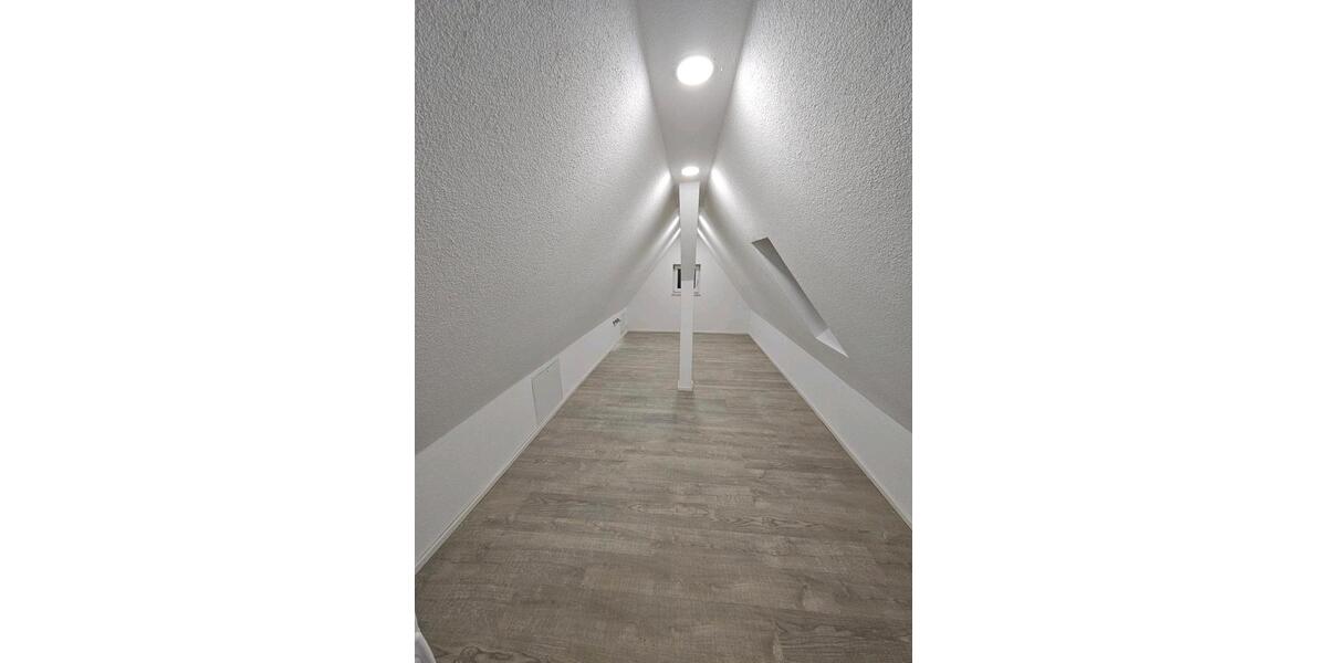 Dachgeschoßwohnung Eislingen (Fils) - 2 Zimmer, 65 m&sup2;, 850&euro; | Angebot:26537282