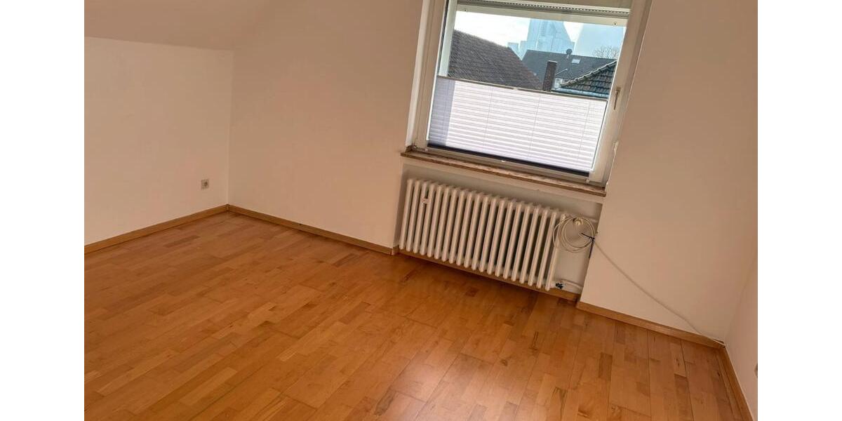 Dachgeschoßwohnung Duisburg Walsum - 2 Zimmer, 43 m&sup2;, 495&euro; | Angebot:26285189