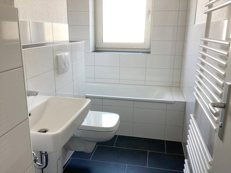 Modernisierte 3-Zimmer-Wohnung mit Tageslichtbad und Balkon