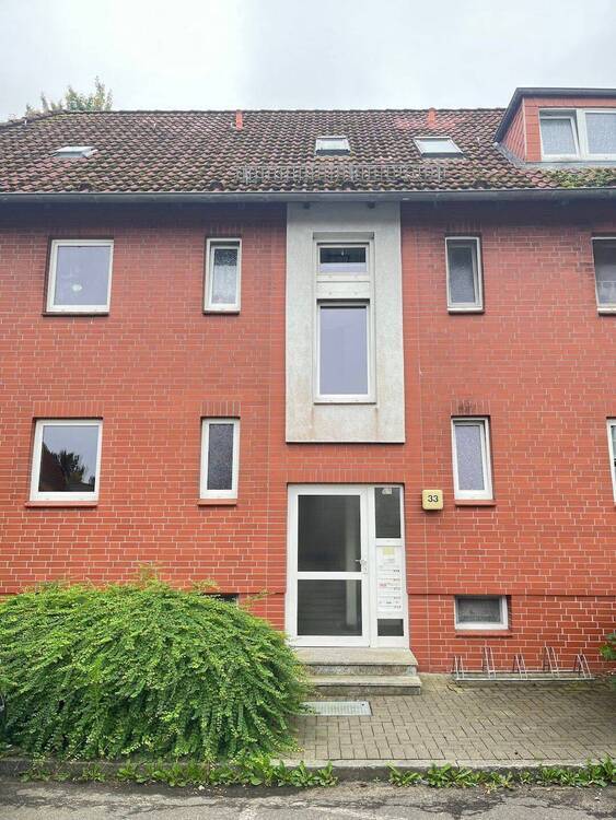 Kleine, gepflegte 2,5-Zimmer-Wohnung für die kleine Familie!
