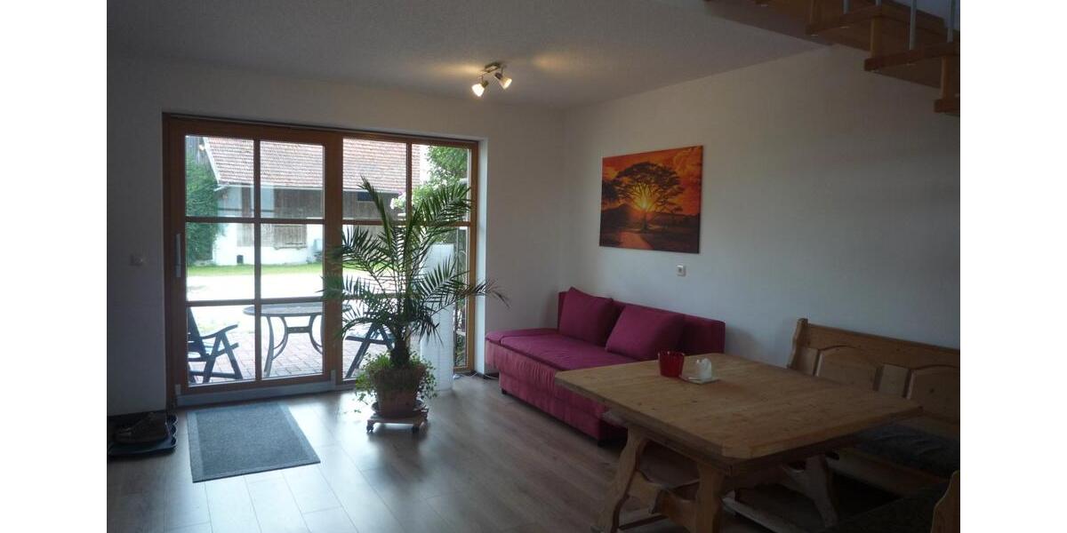 Etagenwohnung Adlkofen - 4 Zimmer, 65 m&sup2;, 300&euro; | Angebot:26120696