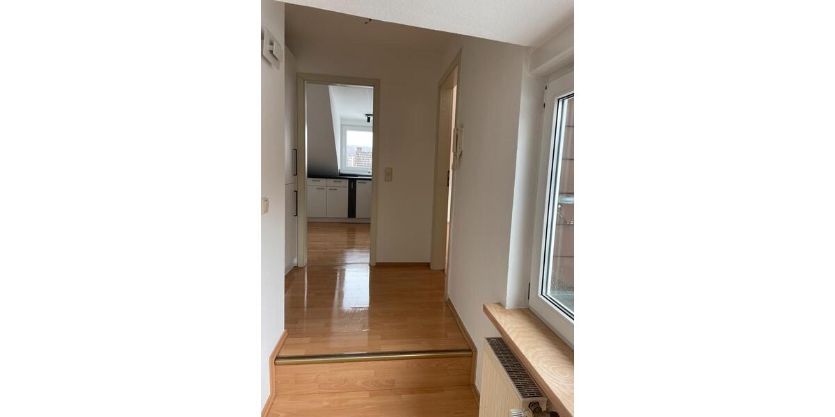 Dachgeschoßwohnung Horn-Bad Meinberg Bad Meinberg - 4 Zimmer, 84 m&sup2;, 630&euro; | Angebot:24802203