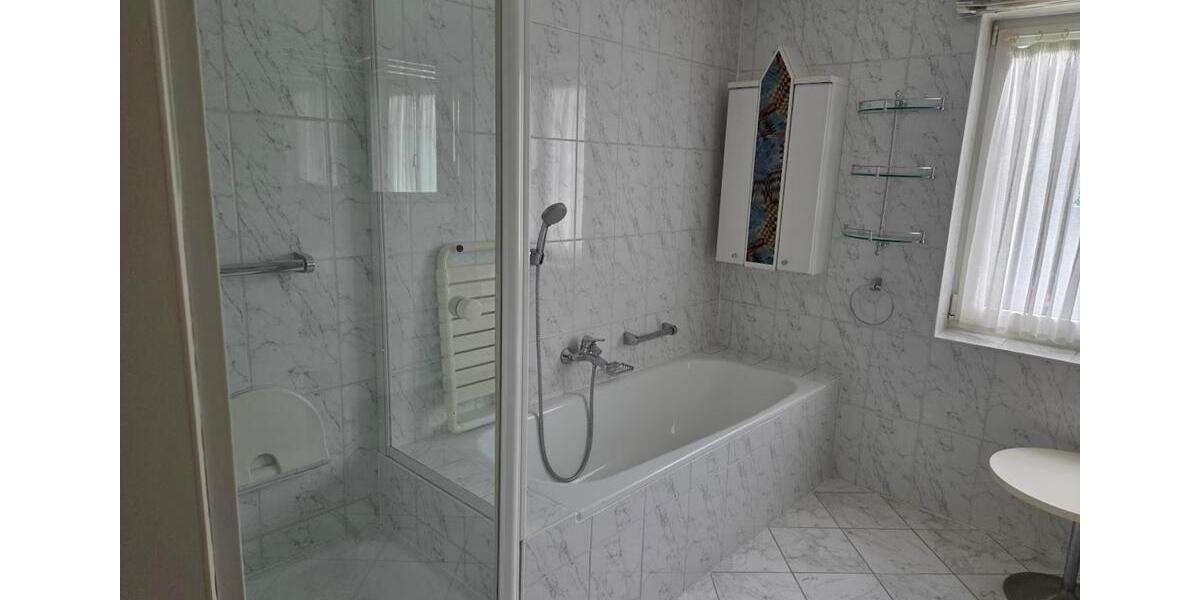 Etagenwohnung Baden-Baden Baden - 2 Zimmer, 74 m&sup2;, 1.250&euro; | Angebot:24680756