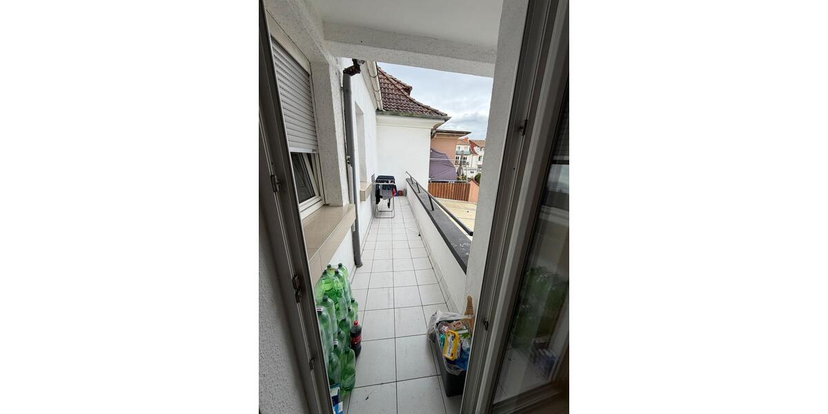 Etagenwohnung Ludwigshafen am Rhein - 3 Zimmer, 95 m&sup2;, 1.300&euro; | Angebot:26562644
