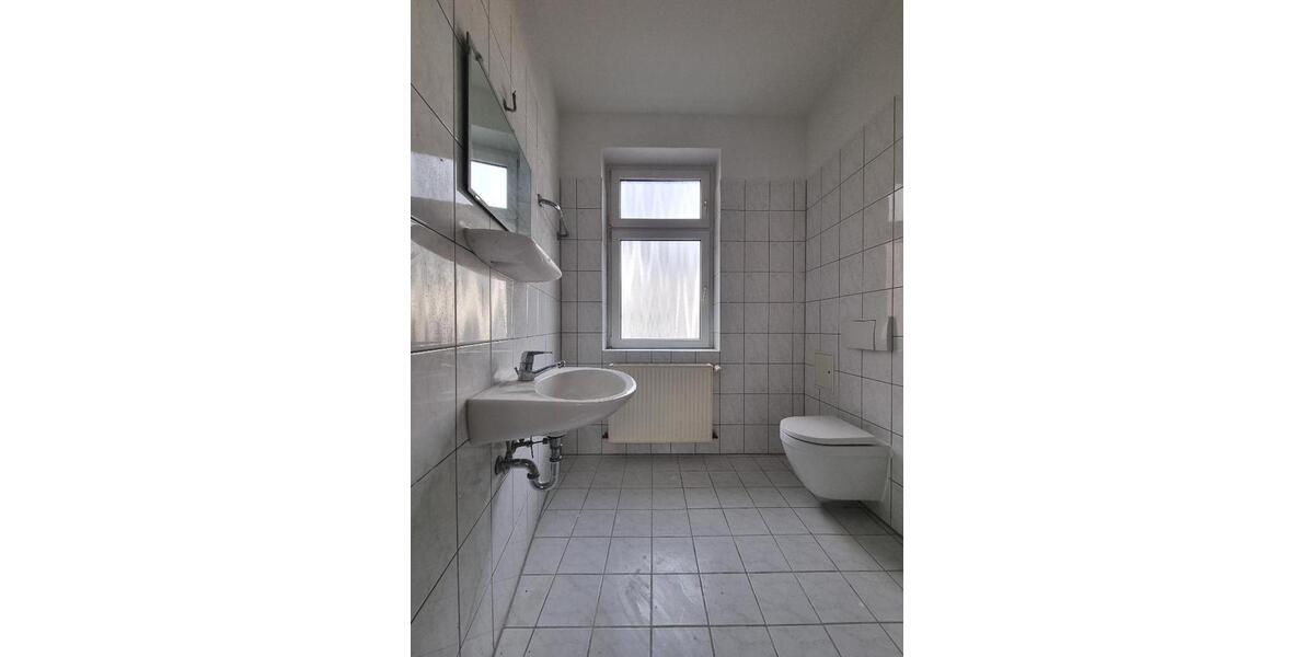 Etagenwohnung Köthen (Anhalt) - 2 Zimmer, 70 m&sup2;, 385&euro; | Angebot:25977963